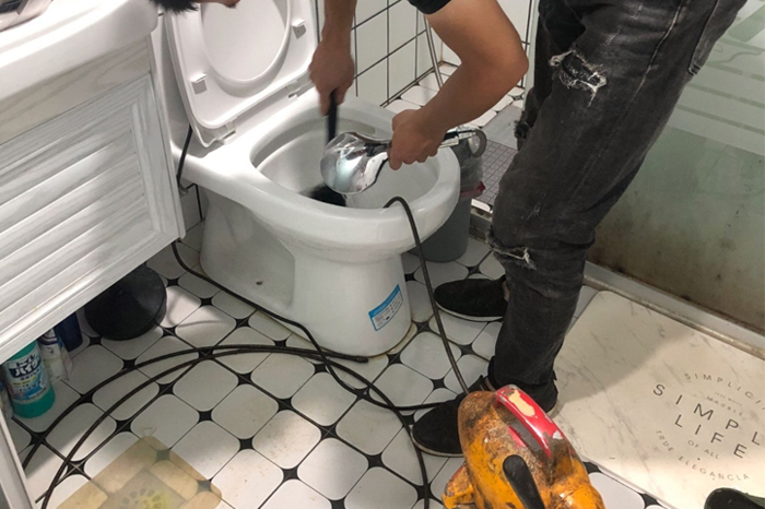 塔城疏通下水道